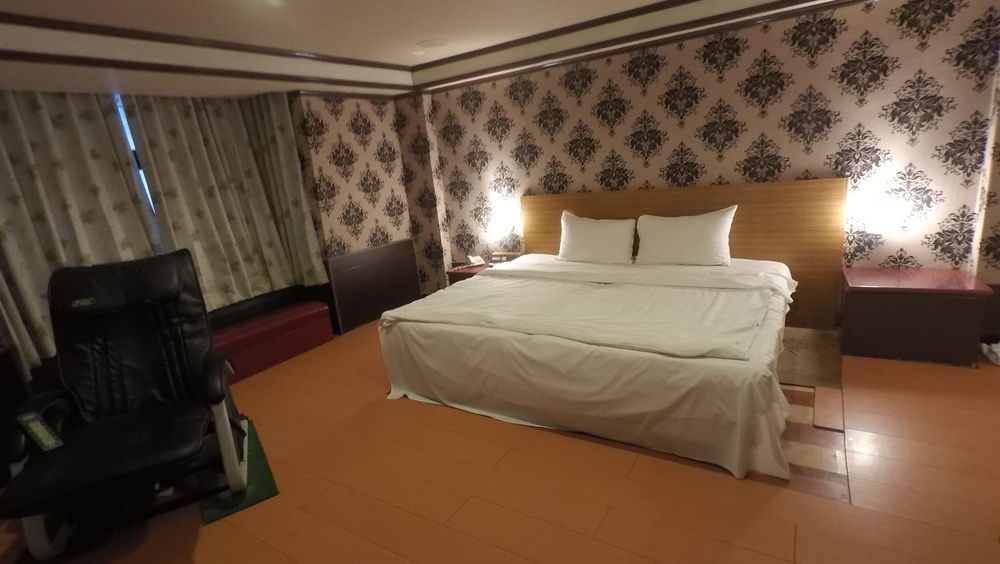 Shanghai Hotel Zhongli Esterno foto