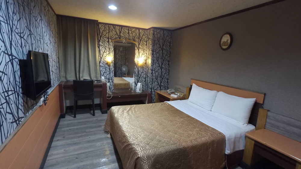 Shanghai Hotel Zhongli Esterno foto